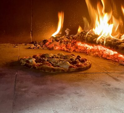 Pizza cuites au feu de bois